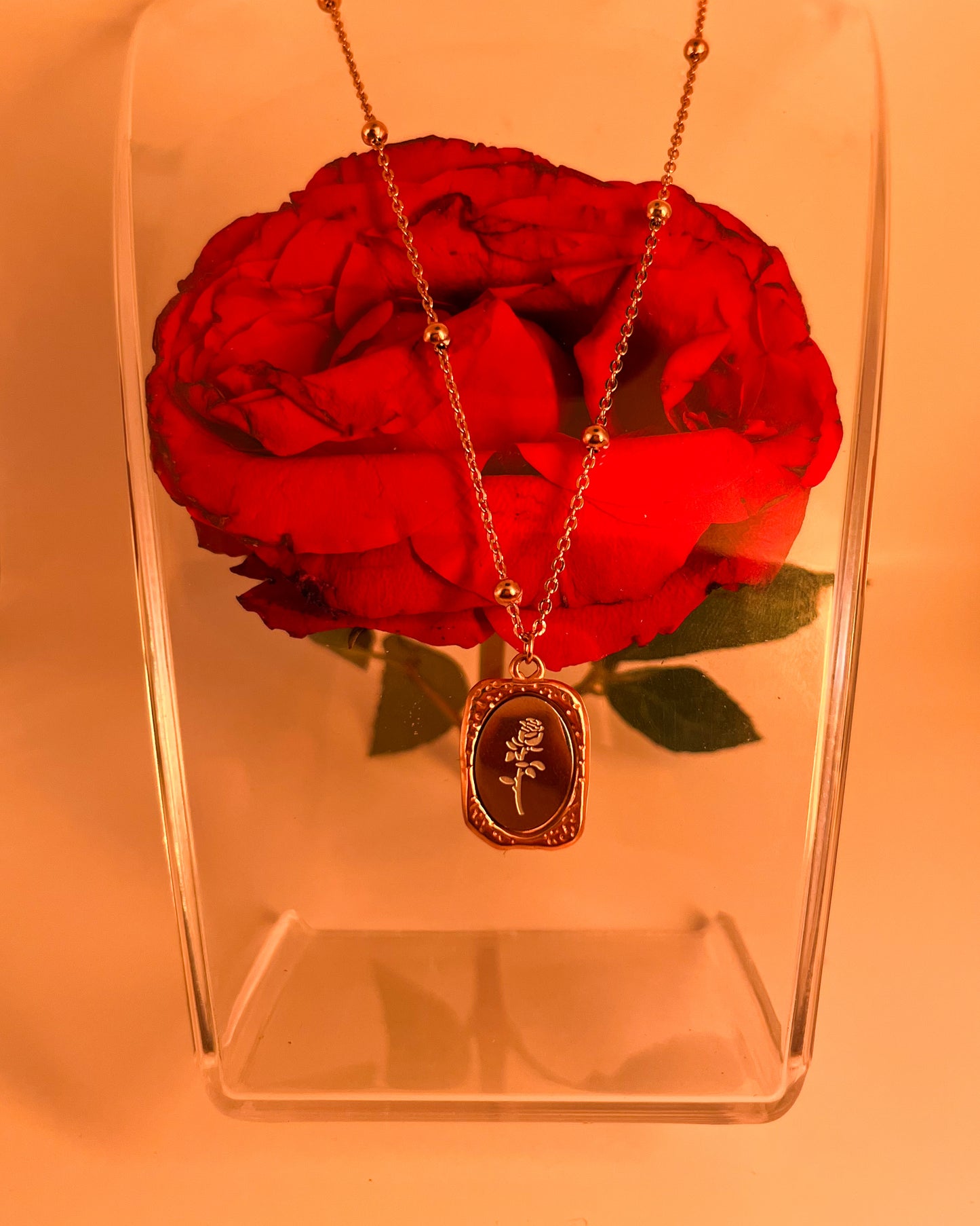 Collier à pendentif doré Rosa
